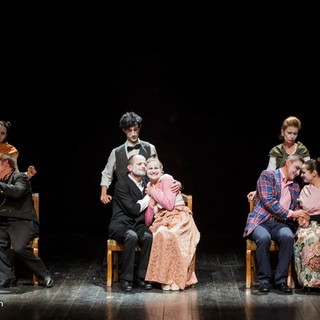 Al teatro Lux di Millesimo l'opera teatrale "Sarto per Signora"