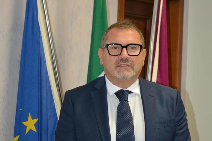 Savona, si insedia il nuovo Questore Giuseppe Mariani Savona, si insedia il nuovo Questore Giuseppe Mariani