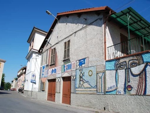 "Rocchetta Cairo dimenticata dal comune, il degrado rovina la frazione" "Rocchetta Cairo dimenticata dal comune, il degrado rovina la frazione"