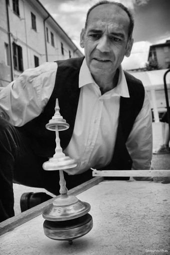 Rocco Cosca (immagine tratta dal suo profilo Facebook ufficiale) Rocco Cosca (immagine tratta dal suo profilo Facebook ufficiale)