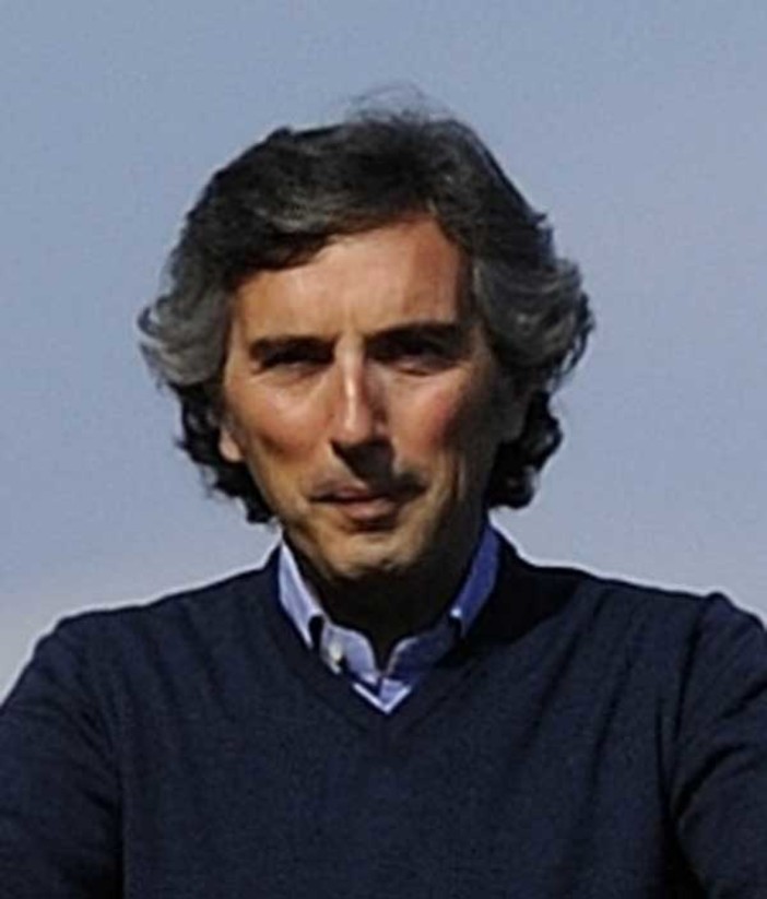 Spostamento del mercato ad Alassio: Avogadro revoca le deleghe, Lucchini all'opposizione Spostamento del mercato ad Alassio: Avogadro revoca le deleghe, Lucchini all'opposizione