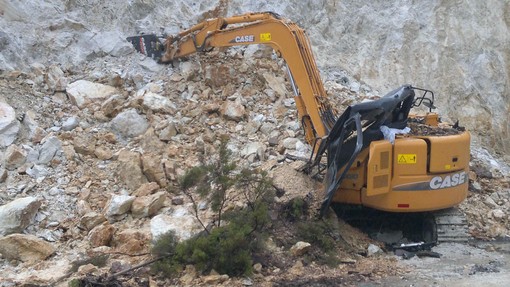 Solidarietà a Rolando Fazzari imprenditore che lotta contro la 'ndrangheta da parte del M5S Solidarietà a Rolando Fazzari imprenditore che lotta contro la 'ndrangheta da parte del M5S