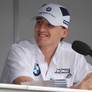 Formula 1: bentornato Kubica! Il circus saluta con un grande applauso il ritorno del polacco 8 anni dopo l'incidente al Rally di Andora