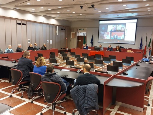 Tpl, tensione tra la Provincia e l'azienda, i sindacati sul piedi di guerra: "La pazienza è finita, continueremo con gli scioperi" (VIDEO) Tpl, tensione tra la Provincia e l'azienda, i sindacati sul piedi di guerra: "La pazienza è finita, continueremo con gli scioperi" (VIDEO)
