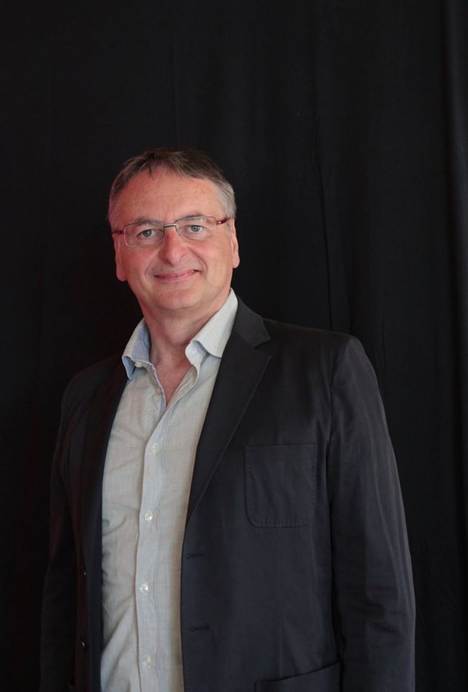 Loano, al Mondadori Bookstore la presentazione de “Il libretto rosso dei pensieri di Miao” di Roberto Centazzo Loano, al Mondadori Bookstore la presentazione de “Il libretto rosso dei pensieri di Miao” di Roberto Centazzo