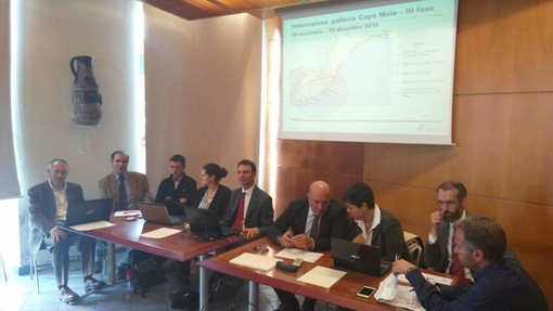 Raddoppio Andora-San Lorenzo, illustrate le novità e il servizio di bus sostitutivi per il Ponente (VIDEO e FOTO)