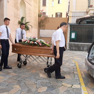 Savona, l’ultimo commosso saluto al partigiano e avvocato Romeo Pastrengo