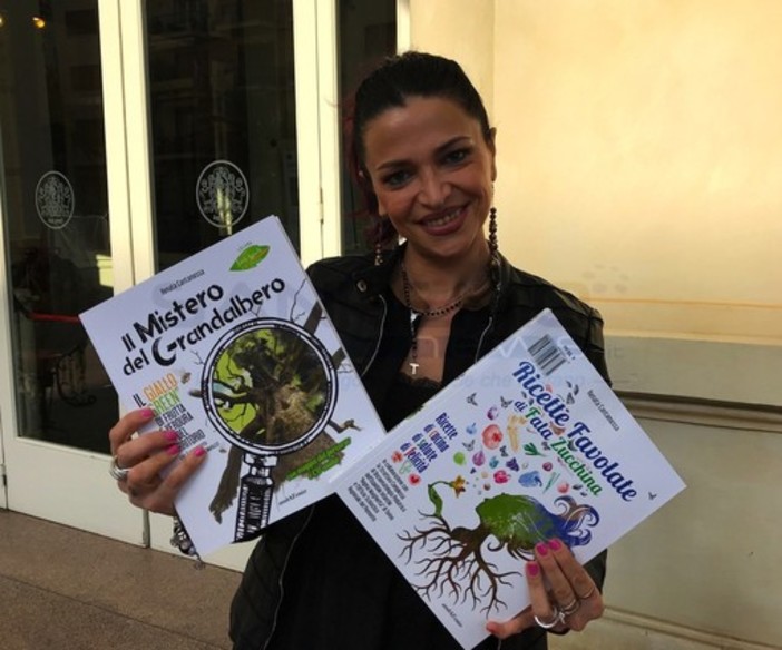 Dalla “bacchetta agricola” di Fata Zucchina oltre 5 mila euro donati al 'Gaslini' di Genova (Video)