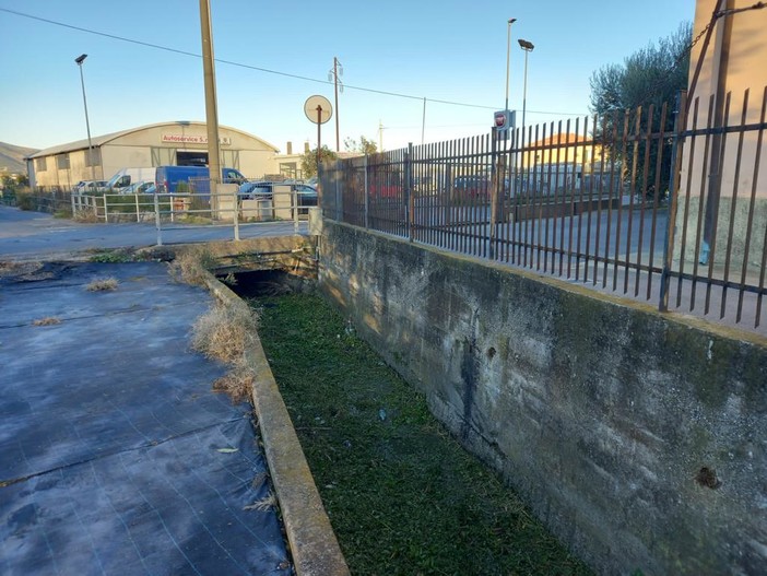 Albenga, nuovi interventi e investimenti per la pulizia di rii e canali