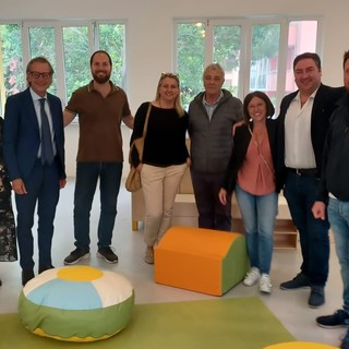 Albenga, Riccardo Tomatis sui lavori alle scuole: "I giovani sono il nostro futuro" Albenga, Riccardo Tomatis sui lavori alle scuole: "I giovani sono il nostro futuro"