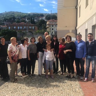 Il commissario UE Corina Cretu incontra la comunità romena ad Andora