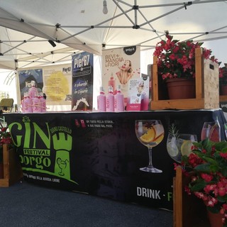 Be!GIN protagonista al "Gin nel Borgo Festival" di Diano Castello: un bilancio quasi perfetto prima del diluvio