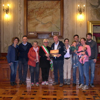 Turista a Finale Ligure da più di cinquant'anni, il vicesindaco incontra Rolf Maek