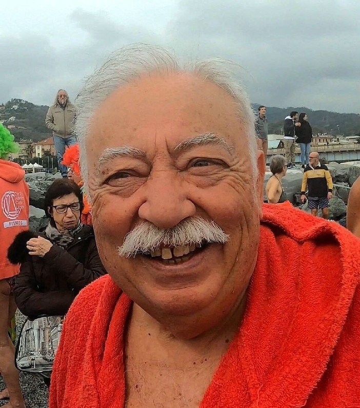 Savona e i "Nuotatori del Tempo avverso" in lutto per la morte di Roberto Giuria