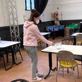 Savona, alla mensa della Caritas la festa per i 10 anni di Teatro21