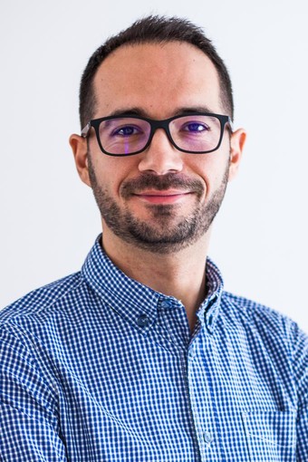 Garlenda, Stefano Maccari presenta il romanzo "Il Rifugio del Sole" Garlenda, Stefano Maccari presenta il romanzo "Il Rifugio del Sole"