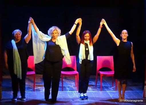 Albenga, il 25 luglio lo spettacolo "Sale d’attesa. Tre donne e le loro storie" Albenga, il 25 luglio lo spettacolo "Sale d’attesa. Tre donne e le loro storie"