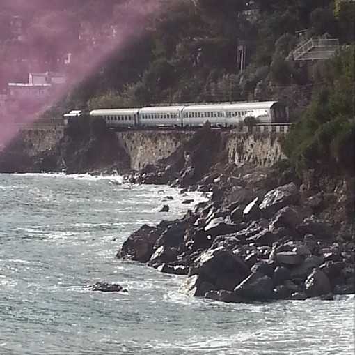 Caos ferroviario dopo deragliamento: perchè non utilizzare la linea Cuneo-Ventimiglia?
