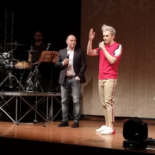 Successo per la presentazione di "Bellissimo", l'album d'esordio del cantante valbormidese Sereno (FOTO)