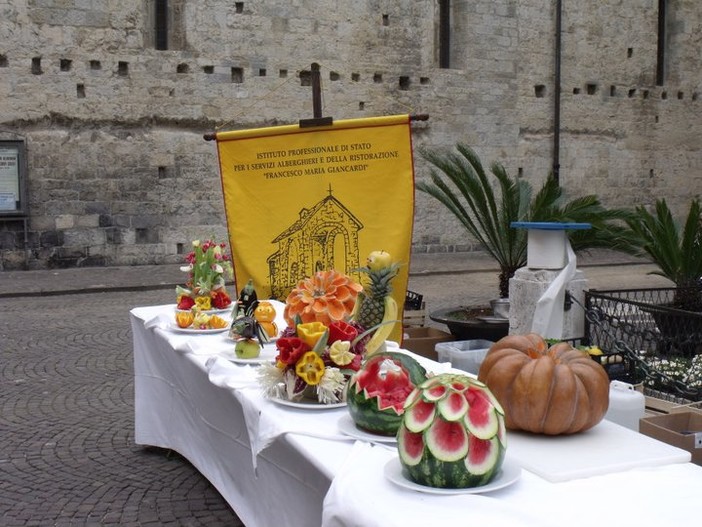 Albenga, Fior d'Albenga/Cip&amp;Vip 2012: ritorna il Laboratorio di Sculture Vegetali