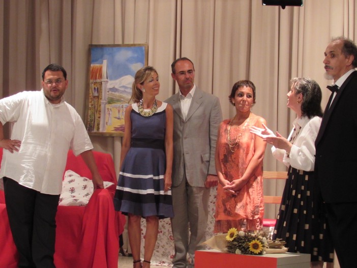 Il Gruppo Teatrale della Parrocchia San Paolo di Savona torna a fare “I manezzi”