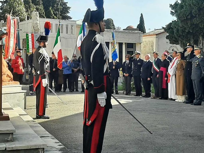 25 Aprile, messa al cimitero di Zinola per la festa della Liberazione 25 Aprile, messa al cimitero di Zinola per la festa della Liberazione