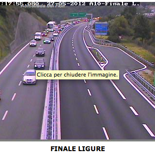 Domenica sera. un incidente e l'Autofiori - l'"autostrada" più cara d'Italia - collassa