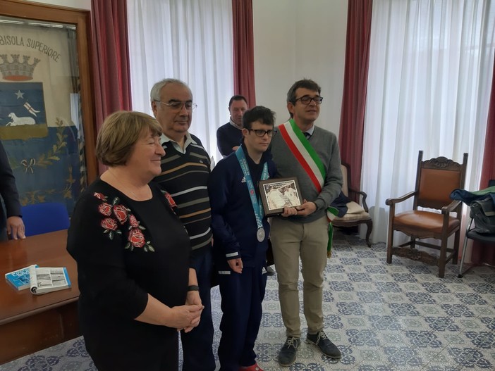 Albisola celebra in comune l’argento di Simone Salvo agli Special Olympics (FOTO e VIDEO)