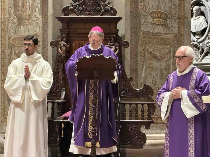 Il vescovo Marino: "I potenti giustificano le ideologie con la religione"