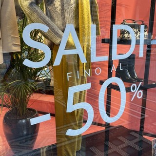 Sabato 4 luglio via ai saldi estivi, Federmoda Savona: "Eventuale spostamento dell'inizio proposta da valutare con attenzione, necessario regolamentare anche il commercio online"