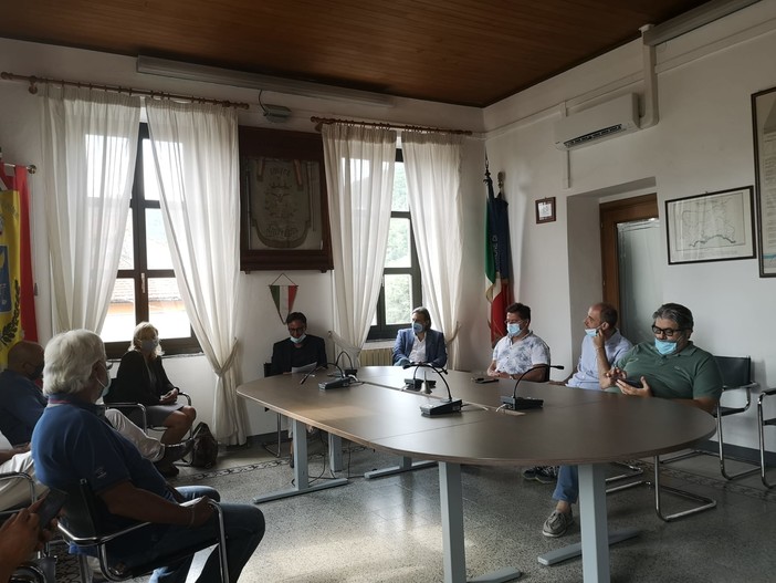 Antincendio boschivo e sentieristica: l'assessore Stefano Mai in visita a Giustenice (FOTO e VIDEO)