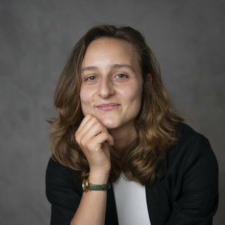 Ceriale incontra la scrittrice Andreea Simionel alla Biblioteca civica la presentazione del suo romanzo "La ragazza d'aria"