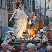 L'emozione della processione di San Pietro riempie le vie e le spiagge di Finalmarina (FOTO) L'emozione della processione di San Pietro riempie le vie e le spiagge di Finalmarina (FOTO)