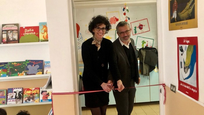 Savona, inaugurata la Biblioteca Scolastica della Scuola d'Infanzia "B. Munari" (FOTO) Savona, inaugurata la Biblioteca Scolastica della Scuola d'Infanzia "B. Munari" (FOTO)