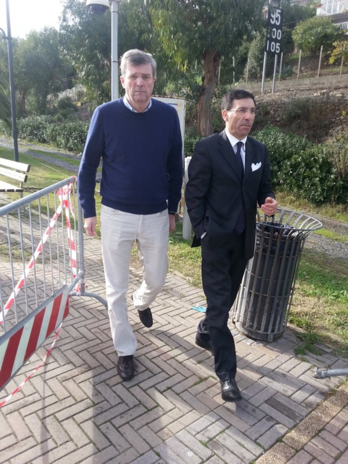 Andora: sopralluogo del presidente Burlando sul deragliamento "Trenitalia disponibile a fare subito l'intervento" Andora: sopralluogo del presidente Burlando sul deragliamento "Trenitalia disponibile a fare subito l'intervento"