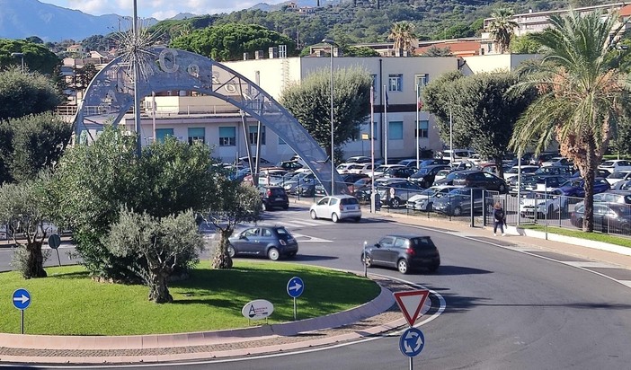 Centrale unica 118 e corso di Fisioterapia al Santa Corona, l'Amministrazione pietrese chiede riflessioni approfondite Centrale unica 118 e corso di Fisioterapia al Santa Corona, l'Amministrazione pietrese chiede riflessioni approfondite
