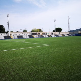 Albenga, eseguito il collaudo delle quattro torri faro dello stadio "Annibale Riva"