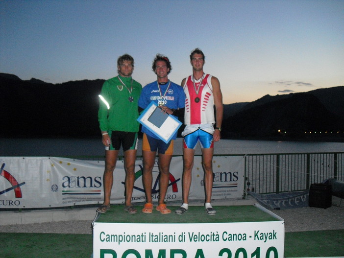 Canoa: la Canottieri Sabazia trionfa ai campionati del Lago Bomba Canoa: la Canottieri Sabazia trionfa ai campionati del Lago Bomba