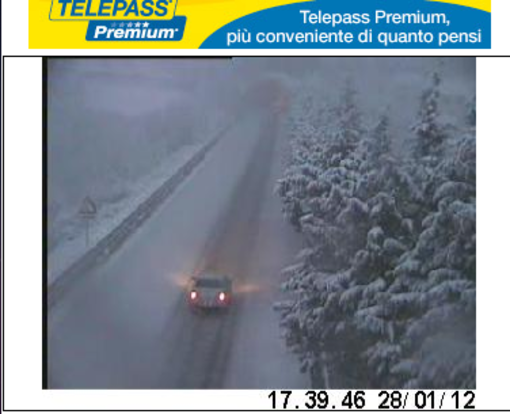 Traffico: tra Altare e Millesimo A6 Savona - Torino semisepolta dalla neve