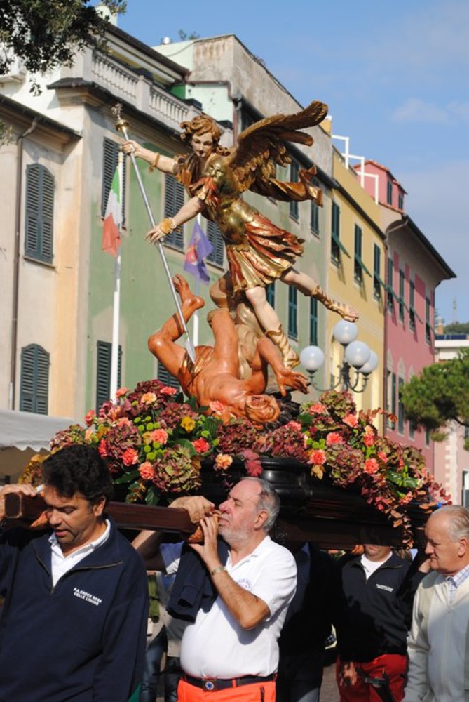 Celle Ligure, domenca la festa di San Michele Arcangelo