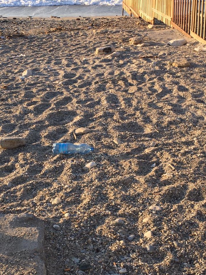 Spiagge libere sporche e senza manutenzione a Loano, la lista LoaNoi presenta un'interrogazione Spiagge libere sporche e senza manutenzione a Loano, la lista LoaNoi presenta un'interrogazione