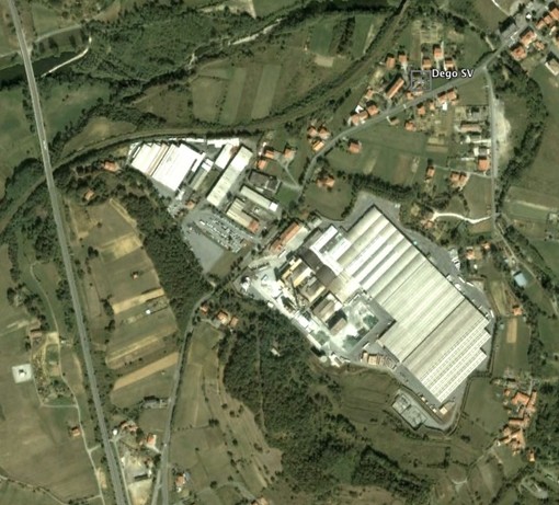 Dego, nella notte si schianta un'utilitaria: muore un trentaduenne, un altro è ferito gravemente Dego, nella notte si schianta un'utilitaria: muore un trentaduenne, un altro è ferito gravemente