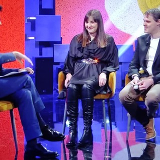 Pietra, Sebastiano e Shadia in tv: la giovane coppia ospite di "Una pezza di Lundini"