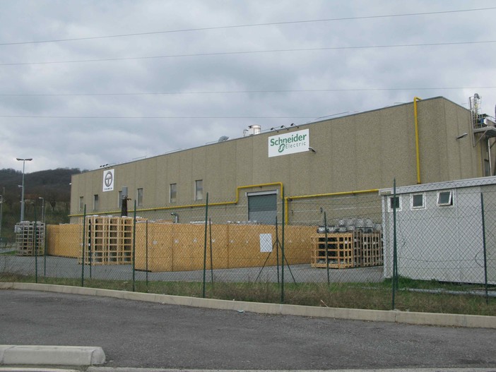 Dipendenti e RSU di Schneider Electric e Trench Italia di Bragno scrivono a Trenitalia Dipendenti e RSU di Schneider Electric e Trench Italia di Bragno scrivono a Trenitalia