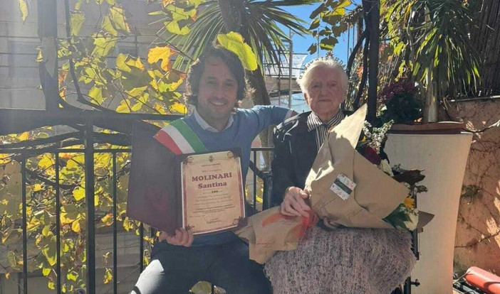 Varazze, 100 anni e non sentirli: entra nel club dei centenari Santina Molinari Varazze, 100 anni e non sentirli: entra nel club dei centenari Santina Molinari