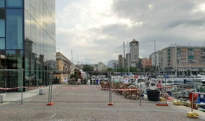 Savona, chiuso un tratto di Calata Sbarbaro per lavori di messa in sicurezza (FOTO)