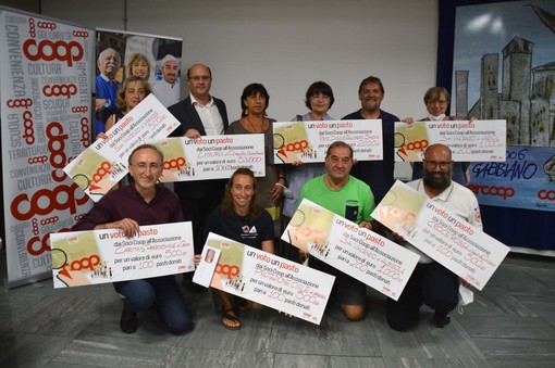 Dai Soci di Coop Liguria 10.600 pasti alle associazioni del territorio, 1.200 all’area savonese Dai Soci di Coop Liguria 10.600 pasti alle associazioni del territorio, 1.200 all’area savonese