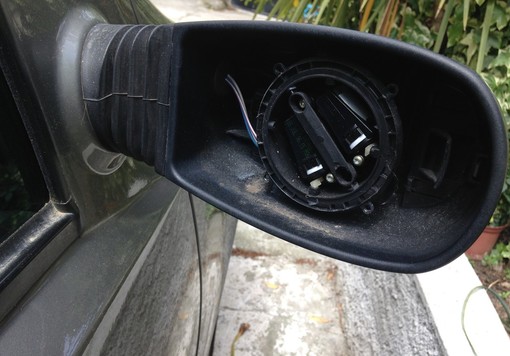 Truffatori dello specchietto a Vado, smascherati da un Carabiniere fuori servizio