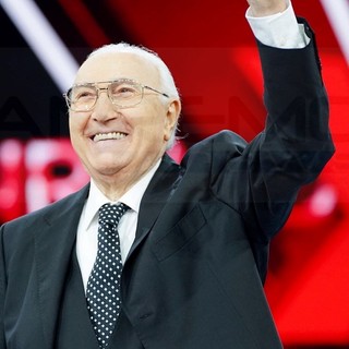 La televisione italiana perde il suo simbolo: è morto Pippo Baudo
