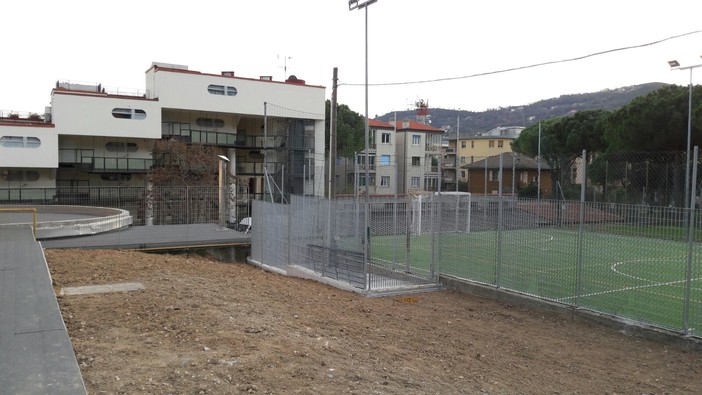 Spotorno: terminati i lavori alle scuole medie e nel parco Spotorno: terminati i lavori alle scuole medie e nel parco